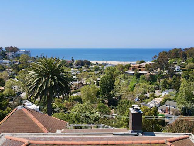 House for sale in Santa Monica, California