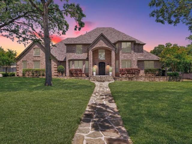 House for sale in Colleyville