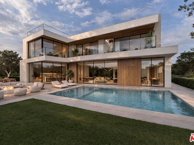 House for sale in Canoga Park, California