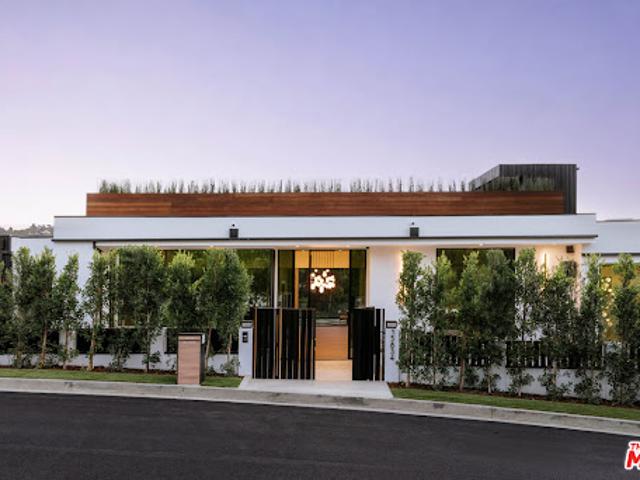 House for sale in Encino Neighborhood Council District, Canoga Park