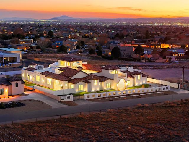 House for sale in New Mexico