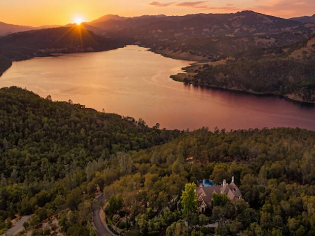 House for sale in Saint Helena, California