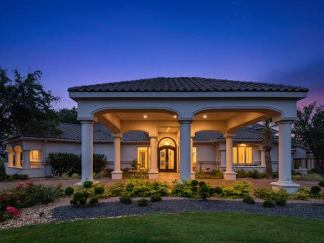 House for sale in Taylor, Texas