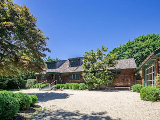 House for rent in Town of Southampton, Suffolk County