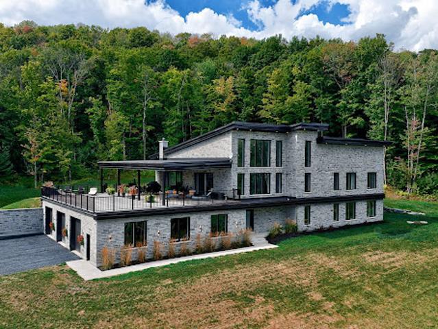 House for sale in Memphrémagog, Quebec