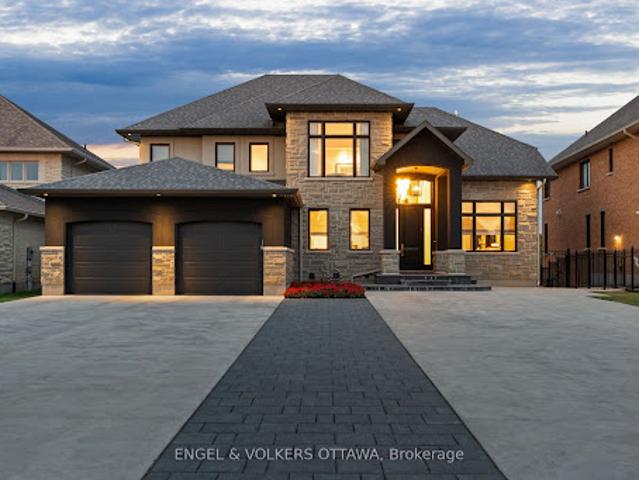 House for sale in Ottawa, Ontario