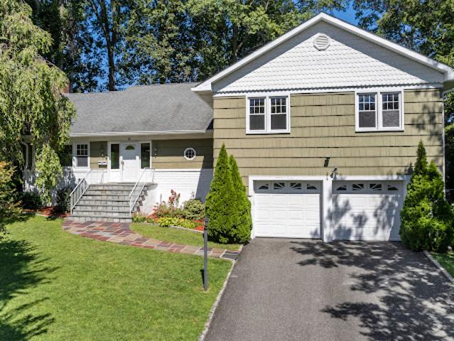 House for sale in New York