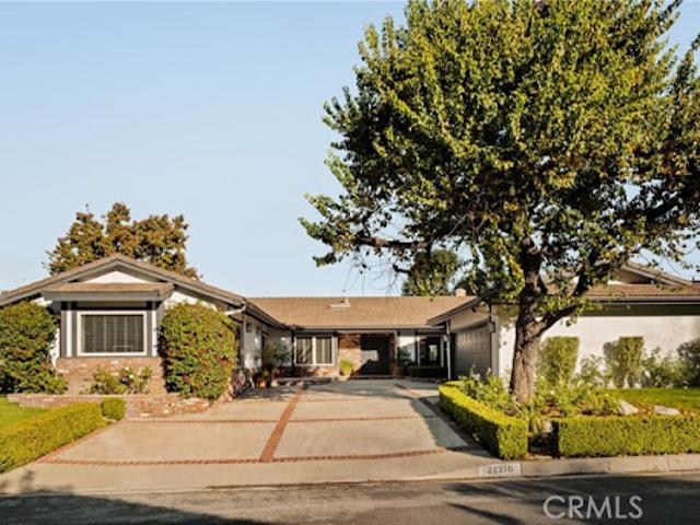 House for sale in Woodland Hills-Warner Center Neighborhood Council District, Canoga Park
