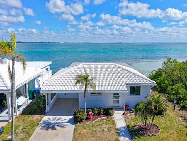 House for sale in Longboat Key, Florida