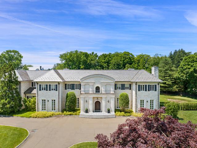 House for sale in Greenwich