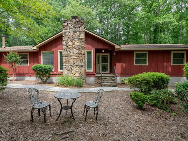 House for sale in Hendersonville