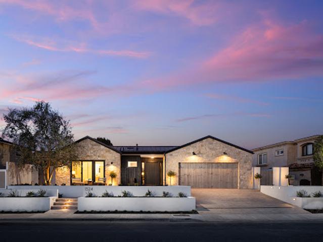 House for sale in Corona Del Mar, California