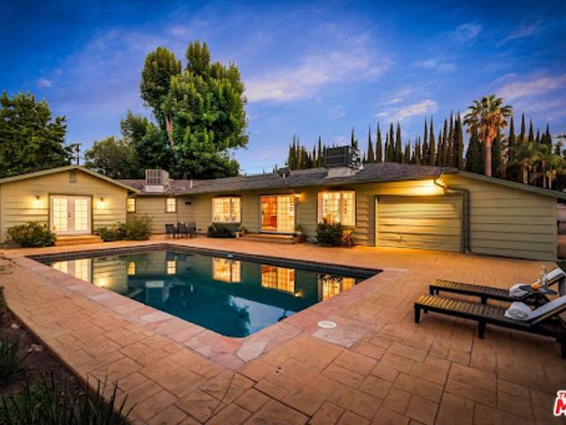 House for sale in Woodland Hills-Warner Center Neighborhood Council District, Canoga Park