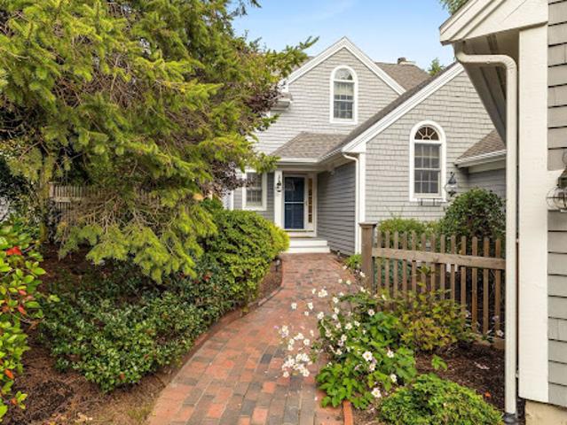 House for sale in New Castle, Rockingham County