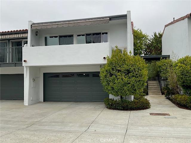 House for sale in Corona Del Mar, California