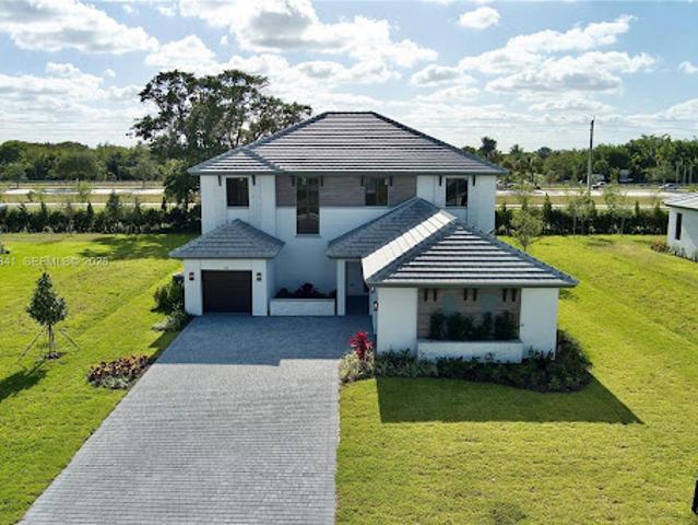 House for sale in Davie, Florida