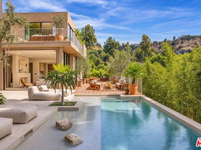 House for sale in Beverly Hills, Los Angeles County