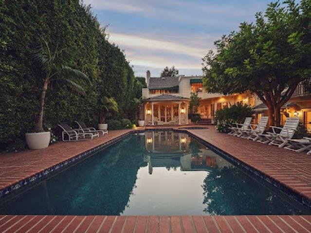 House for sale in Los Angeles, Los Angeles County