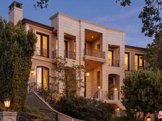 House for sale in Canoga Park, California