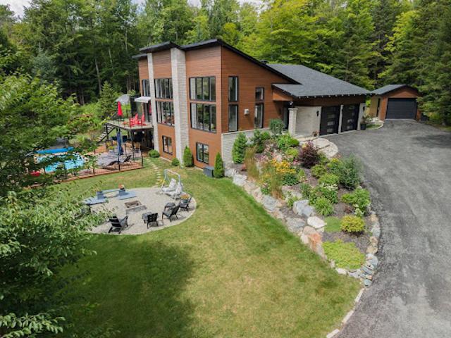 House for sale in Saint-Étienne-de-Bolton, Estrie