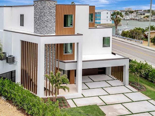 House for sale in South Pasadena, Florida