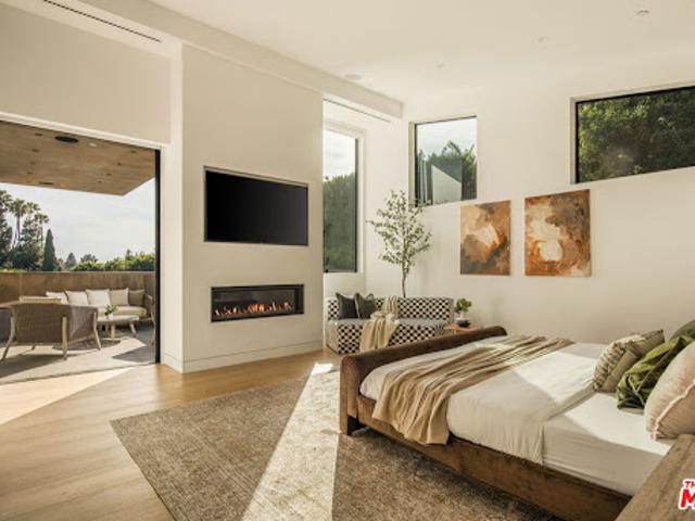 House for sale in Beverly Hills, Los Angeles County