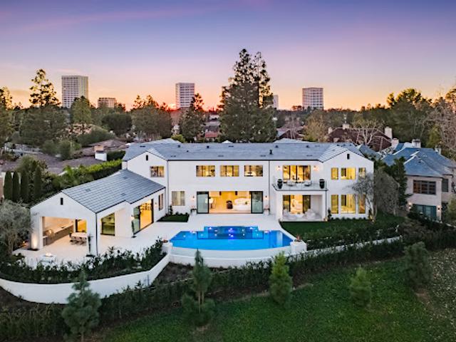 House for sale in Corona Del Mar, California