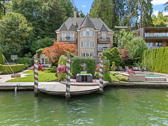 House for sale in Oregonia