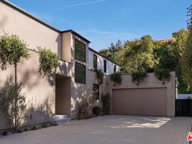 House for sale in Los Angeles, Los Angeles County