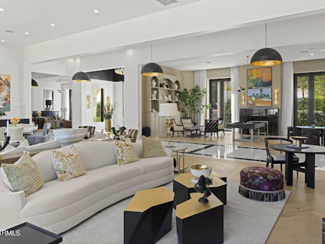 House for sale in Paradise Valley, Maricopa County