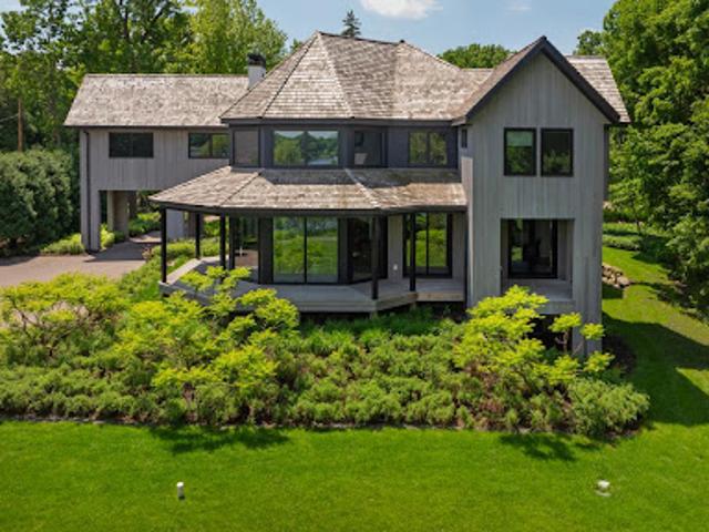 House for sale in Wayzata, Hennepin County