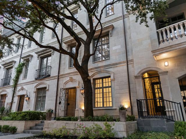 House for sale in Dallas, Texas