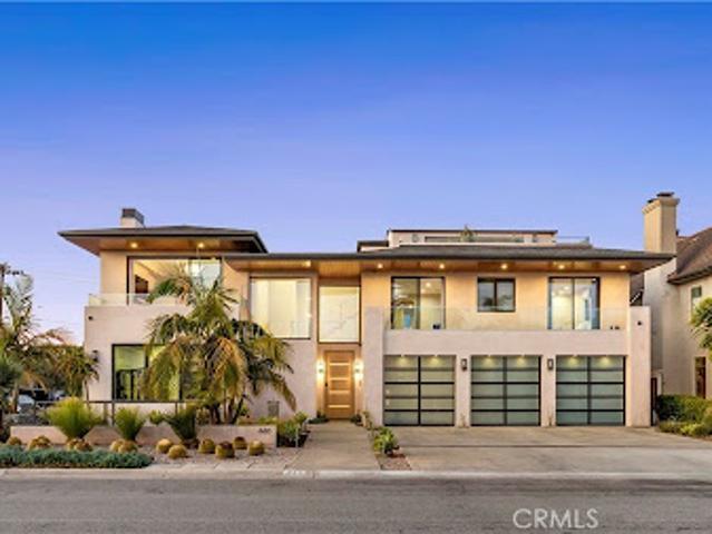 House for sale in Corona Del Mar, California