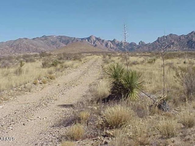 House for sale in Cochise, Arizona
