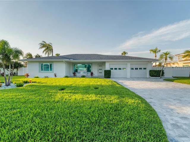House for sale in Belleair Beach, Pinellas County