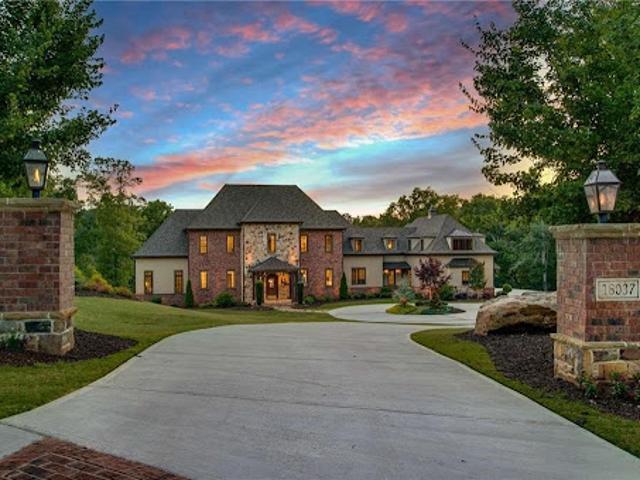 House for sale in Alpharetta, Georgia
