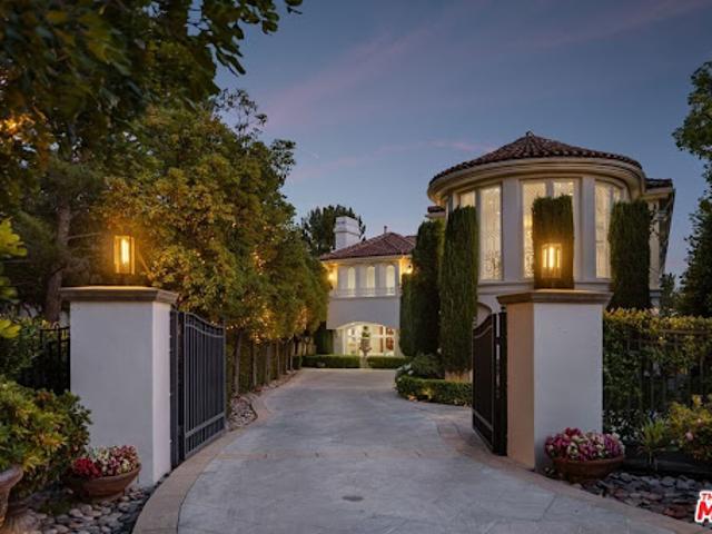 House for sale in Canoga Park, California
