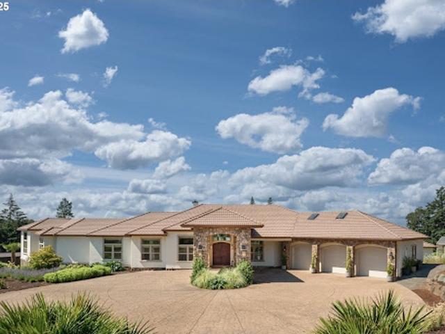 House for sale in Oregonia