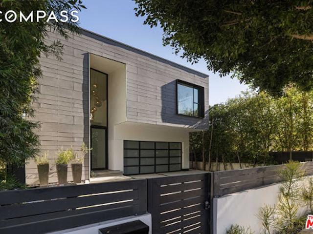 House for sale in Los Angeles, Los Angeles County