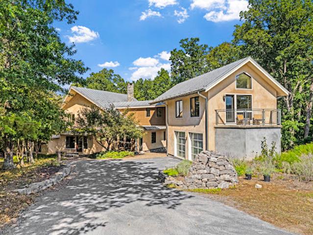 House for sale in West Virginia