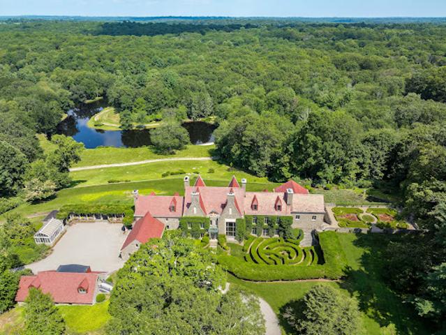 House for sale in Cos Cob, Connecticut