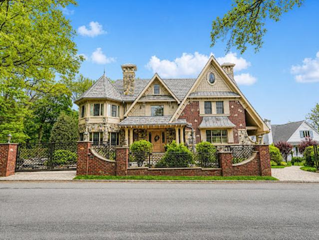 House for sale in Arverne, New York