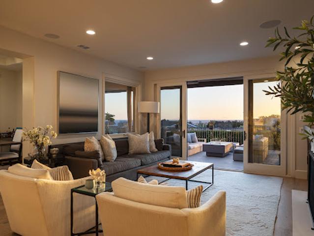 House for sale in Corona Del Mar, California