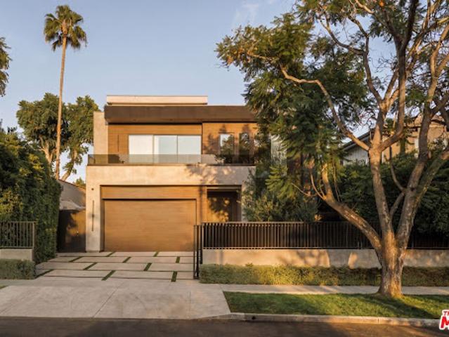 House for sale in Canoga Park, California