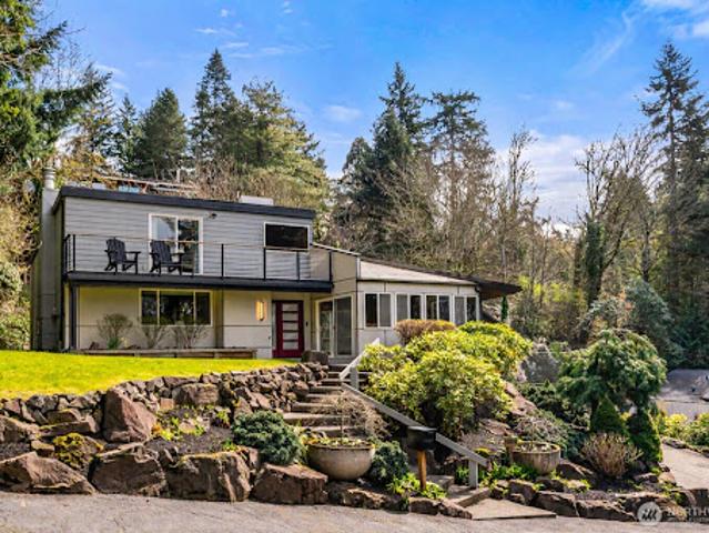 House for sale in Mercer Island, Washington