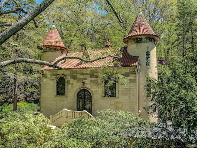 House for sale in Irvington, New York