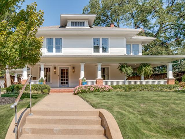 House for sale in Dallas, Dallas County