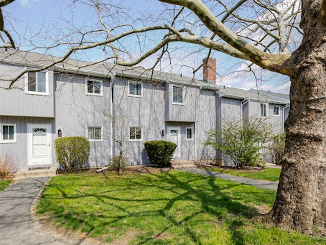 House for sale in Brookfield, Connecticut
