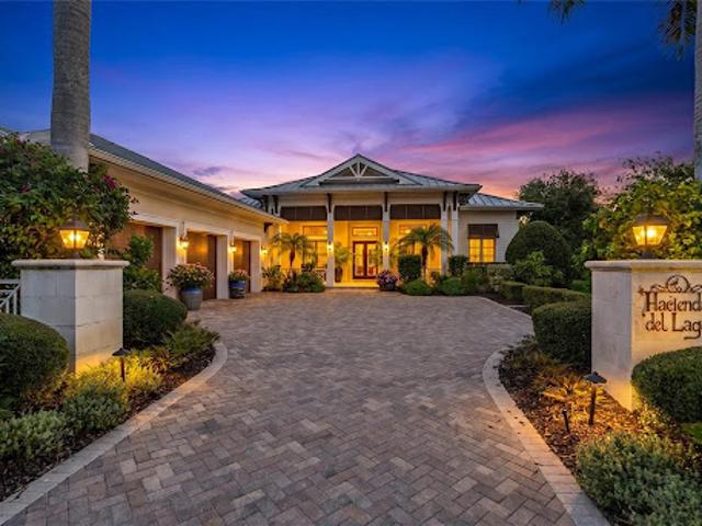House for sale in Lakewood Ranch, Florida