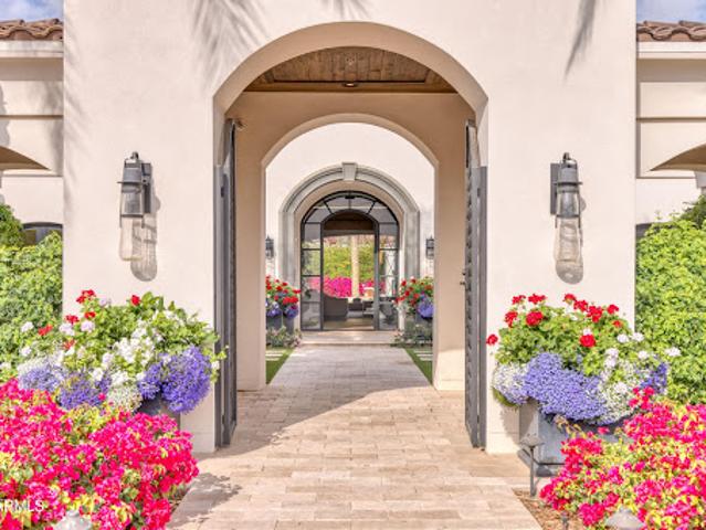 House for sale in Paradise Valley, Arizona